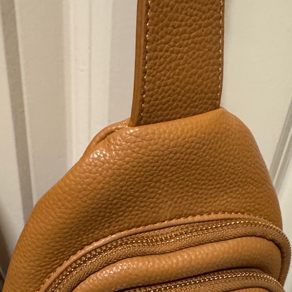 ah-dorned Women's Tan Crossbody Sling Bag Crossbody with Patterned Strap EUC - Picture 12 of 15